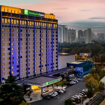 Holiday Inn Express Zhengzhou Zhongzhou By Ihg Dış mekan fotoğraf