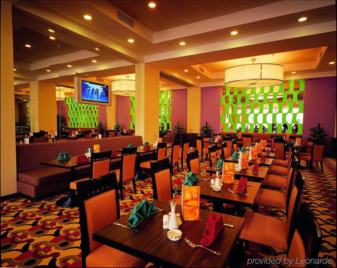 Holiday Inn Express Zhengzhou Zhongzhou By Ihg Restoran fotoğraf